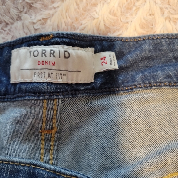 Torrid Size 24 Shorts - Picture 2 of 4